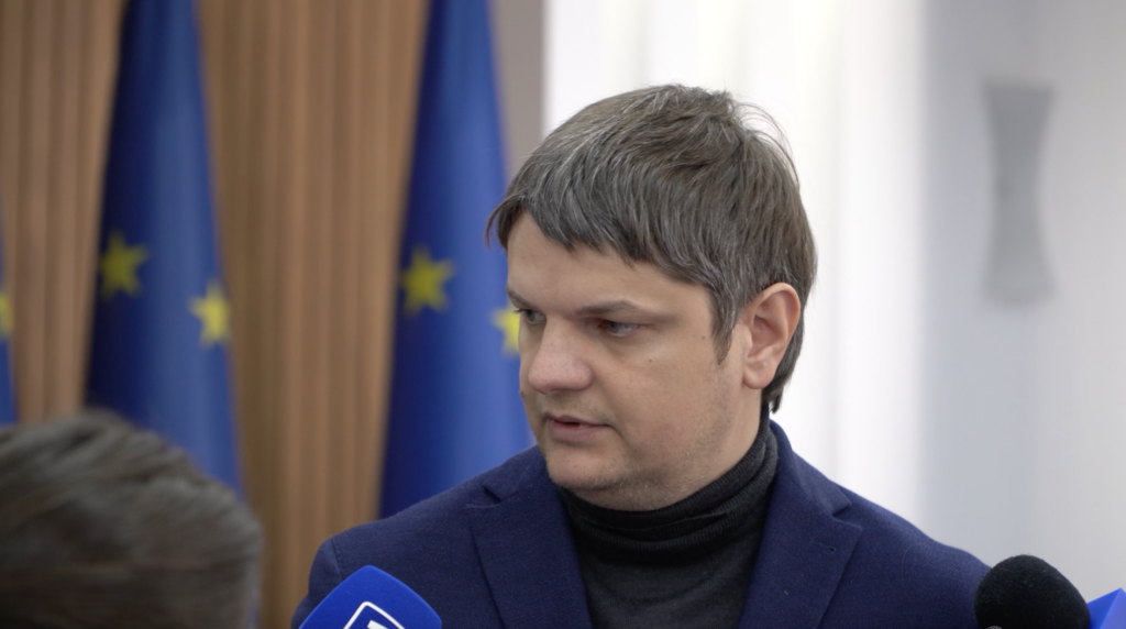 Dosarul mitei de 136 000 de dolari de la vamă