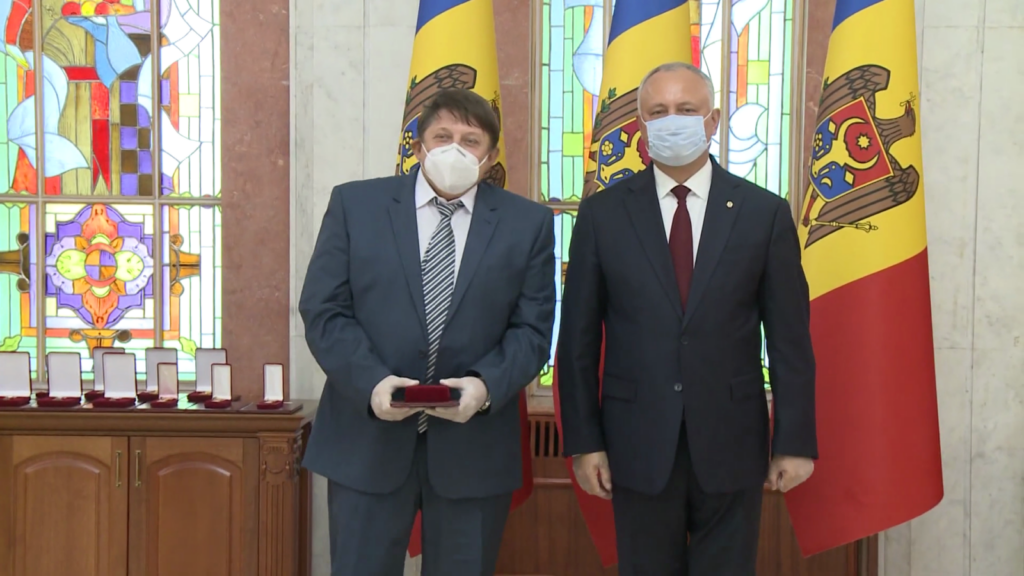 PAS în chirie la afaceriști conectați cu lumea interlopă a anilor ’90